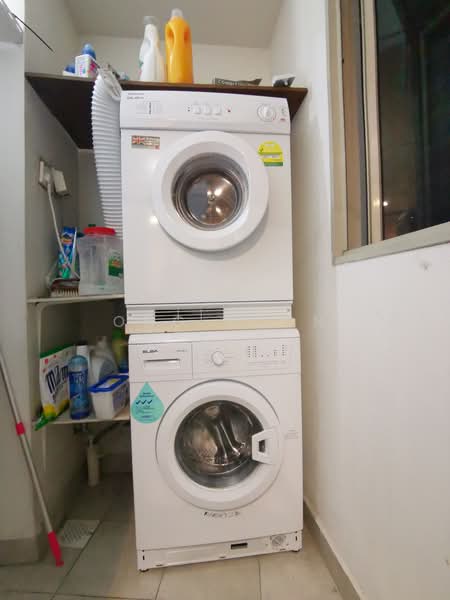 Rosewood, 9 Rosewood Drive, 4 Bedrooms, 1,454 sqft, Condominium For Rent, by Ong Boon Seng, 22126747 - PropertyGuru.com.sg