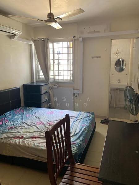 706 Yishun Avenue 5, 706 Yishun Avenue 5, Sembawang / Yishun, 2 Bedrooms, 883 sqft, HDB Flat For Rent, by Angela Chung, 22127954 - Master Bedroom - PropertyGuru.com.sg
