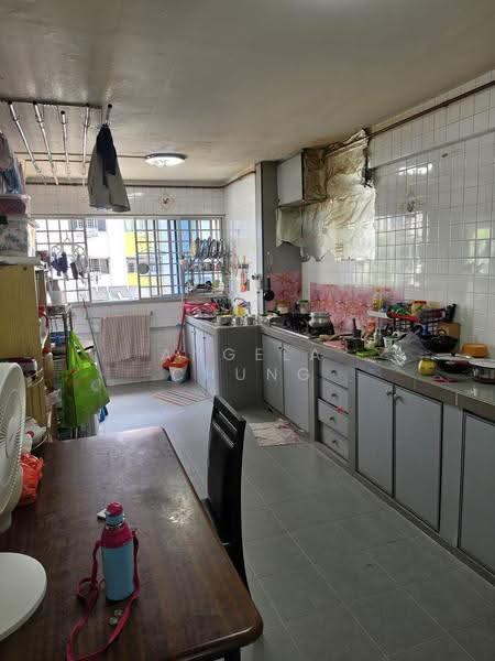 706 Yishun Avenue 5, 706 Yishun Avenue 5, Sembawang / Yishun, 2 Bedrooms, 883 sqft, HDB Flat For Rent, by Angela Chung, 22127954 - Kitchen - PropertyGuru.com.sg