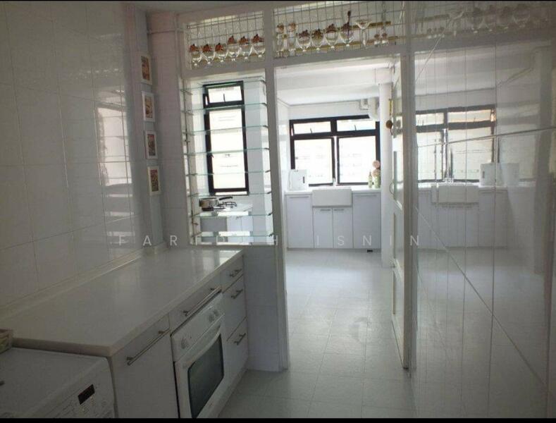 Dry kitchen
