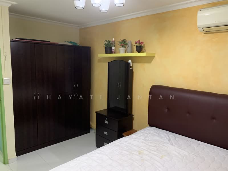243 Yishun Ring Road, 243 Yishun Ring Road, 2 Bedrooms, 689 sqft, HDB Flat For Rent, by Hayati Jantan, 22137119 - PropertyGuru.com.sg