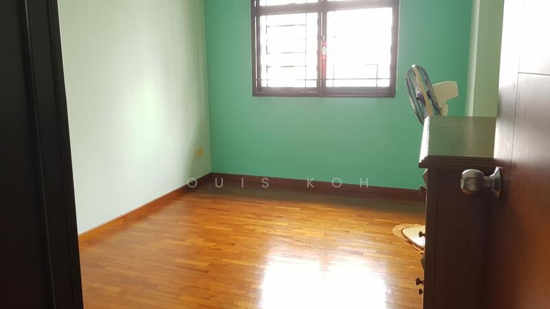 SPACIOUS COMMON ROOM 