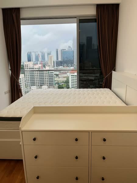 The Wharf Residence, 7 Tong Watt Road, 2 Bedrooms, 1,066 sqft, Condominium For Rent, by Nancy Tan, 22147573 - Master bedroom with Chest of drawers - PropertyGuru.com.sg