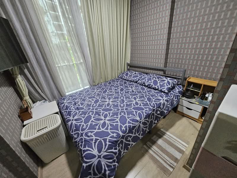 Watercolours Condominium For Sale at S$ 1,100,000 | PropertyGuru Singapore