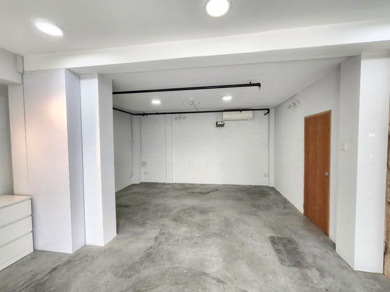 Oxley BizHub, 61 Ubi Road 1, Eunos / Geylang / Paya Lebar, 300 sqft, Light Industrial (B1) For Rent, by Eddie Ng, 22150747 - Interior - CommercialGuru.com.sg