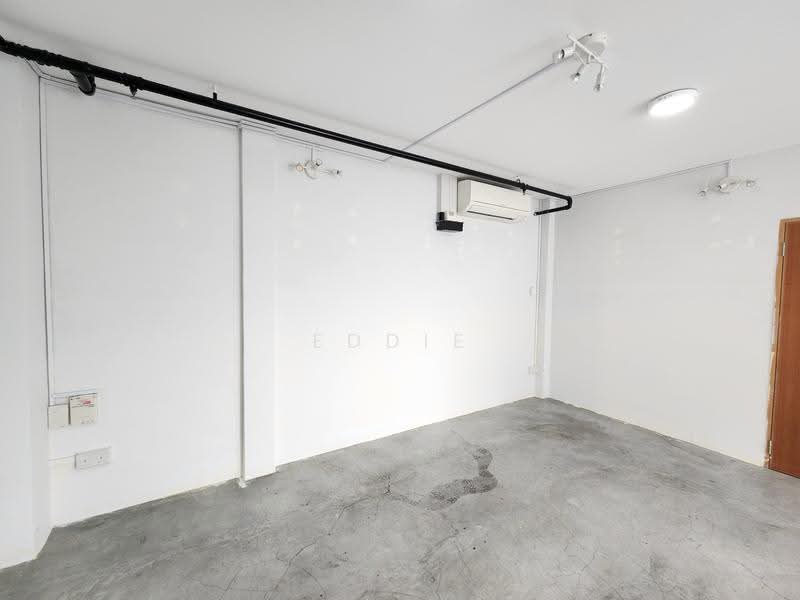 Oxley BizHub, 61 Ubi Road 1, Eunos / Geylang / Paya Lebar, 300 sqft, Light Industrial (B1) For Rent, by Eddie Ng, 22150747 - Interior - CommercialGuru.com.sg