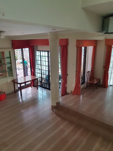 3Storey Semi-D @ Jalan Rimau, 27 Jalan Rimau, 5 Bedrooms, 4,000 sqft, Semi-Detached House For Rent, by Desmiarti Desi, 22151404 - PropertyGuru.com.sg