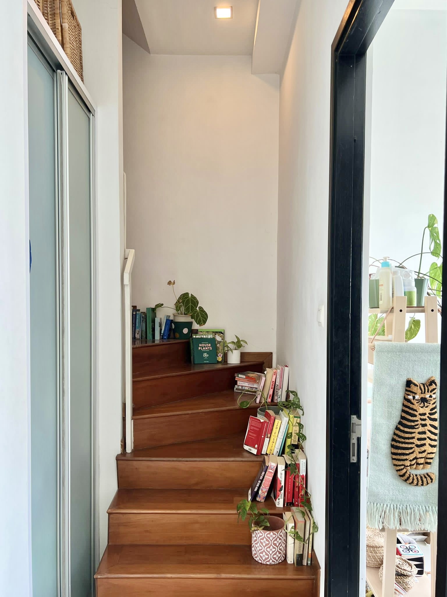For Rent - Tyrwhitt 139