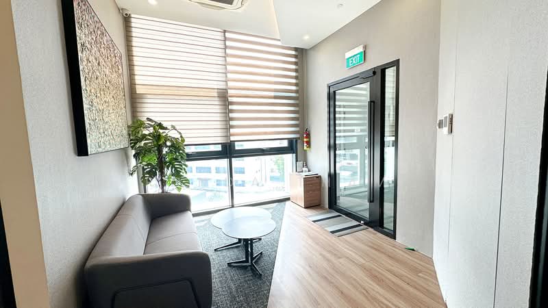 Reto Hertiage With Moden Touch - Khong Guan Building, , 2,153 sqft, Light Industrial (B1) For Rent, by Ronda Tham, 22161749 - CommercialGuru.com.sg