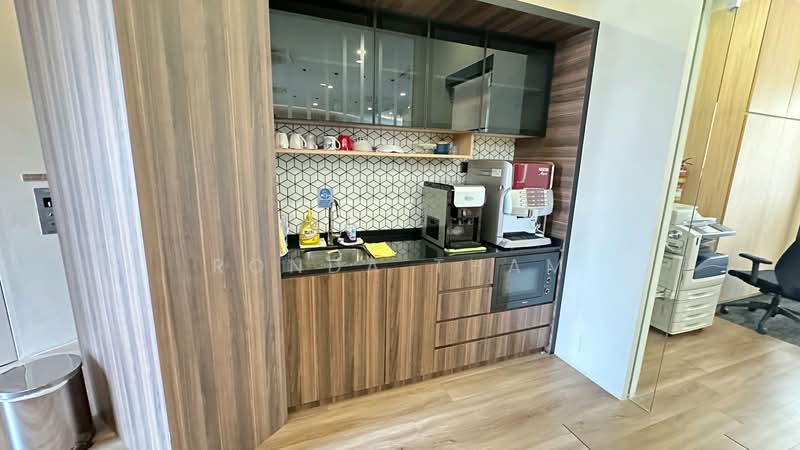 Reto Hertiage With Moden Touch - Khong Guan Building, , 2,153 sqft, Light Industrial (B1) For Rent, by Ronda Tham, 22161749 - CommercialGuru.com.sg