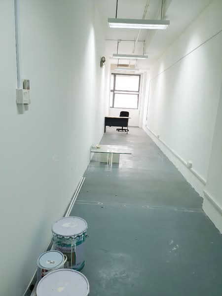 Woodlands Bizhub, 242 Woodlands Industrial Park E5, 350 sqft, Factory / Workshop (B2) For Rent, by Colin Tan, 22164467 - Woodlands Bizhub - Inside of 325sf room (1478cm x 204.5cm) - CommercialGuru.com.sg