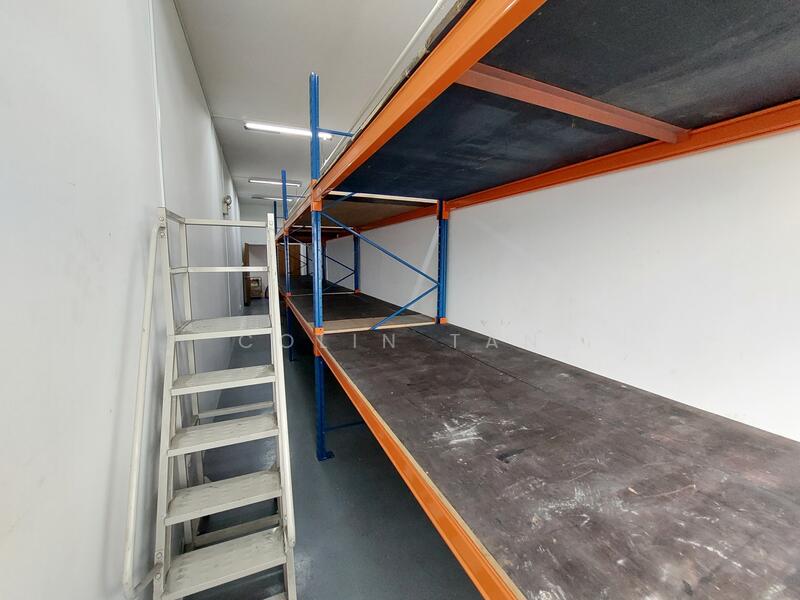 Woodlands Bizhub, 242 Woodlands Industrial Park E5, 350 sqft, Factory / Workshop (B2) For Rent, by Colin Tan, 22164467 - Woodlands Bizhub - Inside of 350sf room (1478cm x 204.5cm) - CommercialGuru.com.sg