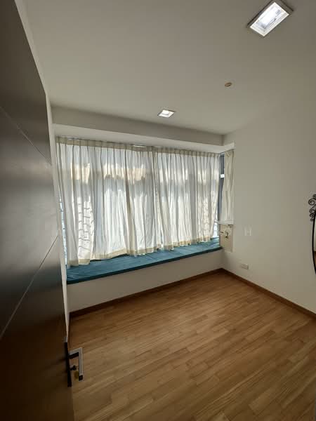 Residences @ Evelyn, 13 Evelyn Road, 3 Bedrooms, 1,528 sqft, Condominium For Rent, by Angelin Loh, 22170421 - PropertyGuru.com.sg