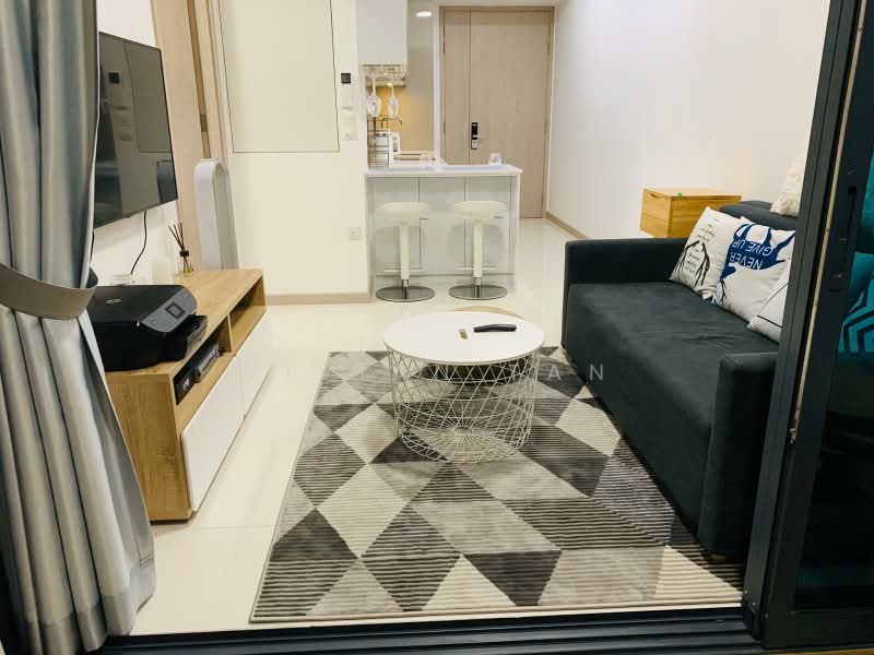 J Gateway, 2 Gateway Drive, 1 Bedroom, 474 sqft, Condominium For Rent, by Vivian Tan, 22180382 - PropertyGuru.com.sg