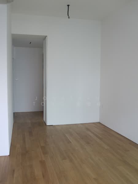 Illuminaire on Devonshire, 65 Devonshire Road, 2 Bedrooms, 635 sqft, Apartment For Rent, by Jonathan Tong, 22189228 - Living Room Empty - PropertyGuru.com.sg