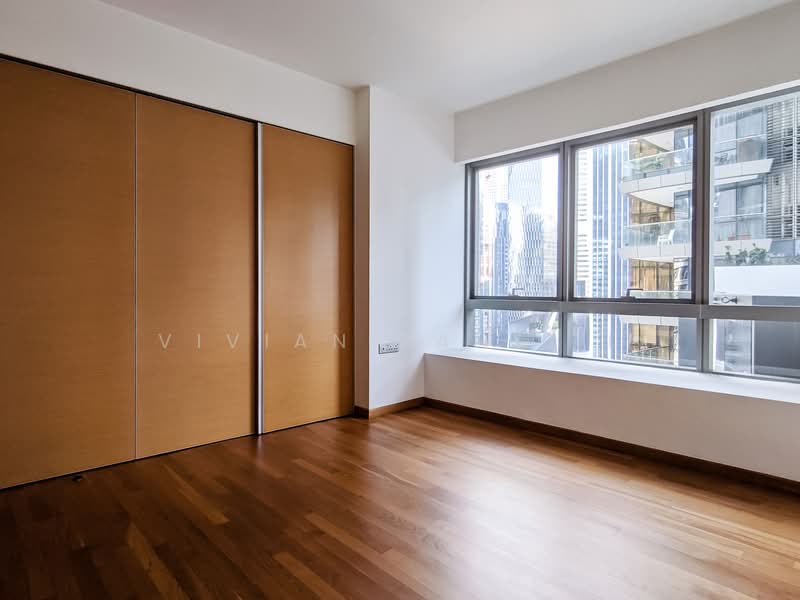 One Shenton, 1 Shenton Way, 4 Bedrooms, 5,640 sqft, Condominium For Rent, by Vivian Tan B L, 22193801 - Bedroom 3 - plenty of built-in storage to use! - PropertyGuru.com.sg