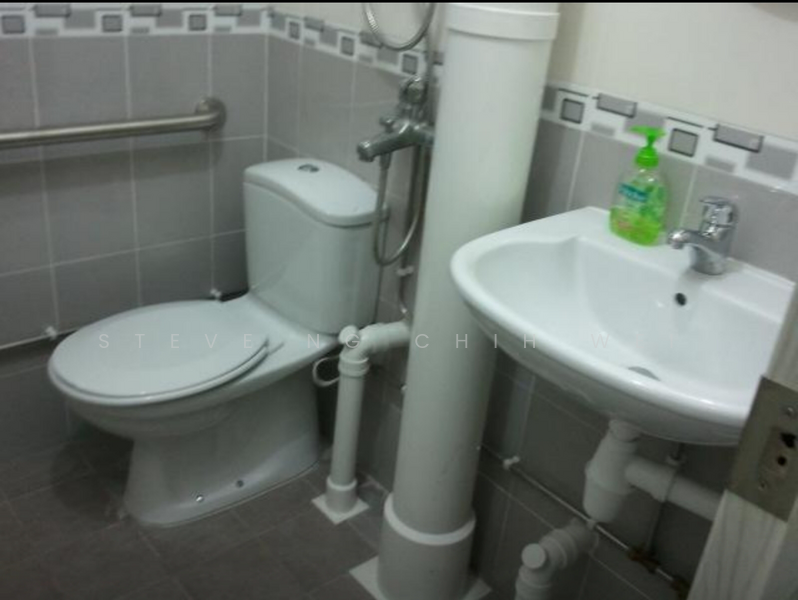 10 Gloucester Road, 10 Gloucester Road, 3 Bedrooms, 1,000 sqft, HDB Flat For Rent, by Steve Ng Chih Wei, 22195479 - PropertyGuru.com.sg