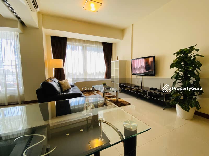 Comfortable 2-seater leather sofa