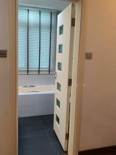 NassimVille, 11 Nassim Road, Tanglin / Holland / Bukit Timah, 4 Bedrooms, 2,200 sqft, Condominium For Rent, by Carol Lee, 22206613 - Renovated master bathroom - PropertyGuru.com.sg