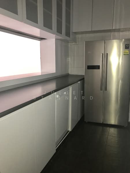 Ridgewood Condominium, 3 Ridgewood Close, 3 Bedrooms, 3,400 sqft, Condominium For Rent, by Juliet Stannard, 22207726 - PropertyGuru.com.sg