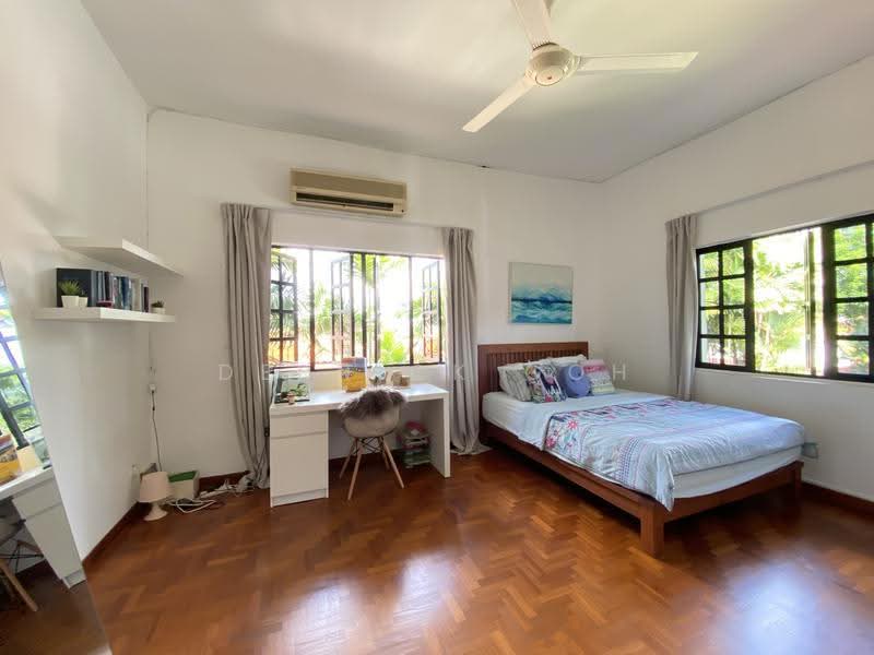 Shamrock Park, Namly Crescent, Tanglin / Holland / Bukit Timah, 6 Bedrooms, 4,993 sqft, Detached House For Rent, by Derrick Goh, 22210205 - PropertyGuru.com.sg