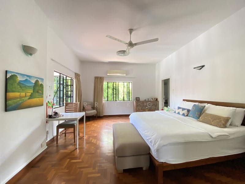 Shamrock Park, Namly Crescent, Tanglin / Holland / Bukit Timah, 6 Bedrooms, 4,993 sqft, Detached House For Rent, by Derrick Goh, 22210205 - PropertyGuru.com.sg