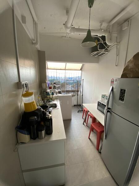Sherwood Towers, 3 Jalan Anak Bukit, Room Rental, 150 sqft, Apartment For Rent, by Jackie Aw, 22221540 - PropertyGuru.com.sg