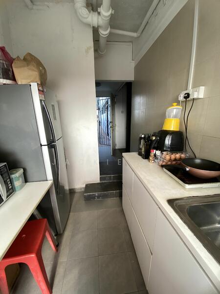 Sherwood Towers, 3 Jalan Anak Bukit, Room Rental, 150 sqft, Apartment For Rent, by Jackie Aw, 22221540 - PropertyGuru.com.sg