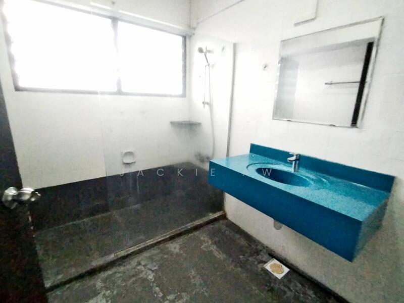Sherwood Towers, 3 Jalan Anak Bukit, Room Rental, 150 sqft, Apartment For Rent, by Jackie Aw, 22221540 - PropertyGuru.com.sg