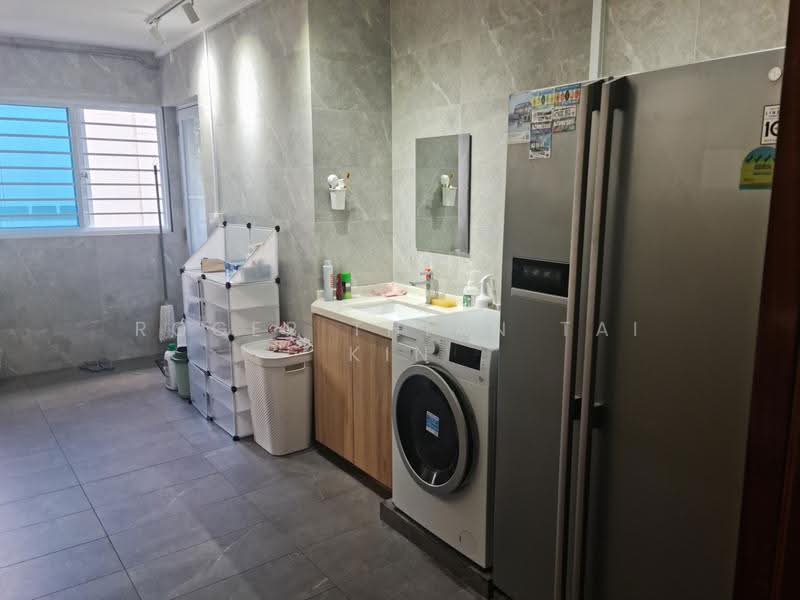 445 Tampines Street 42, 445 Tampines Street 42, 2 Bedrooms, 688 sqft, HDB Flat For Rent, by Roger TTK, 22227467 - PropertyGuru.com.sg