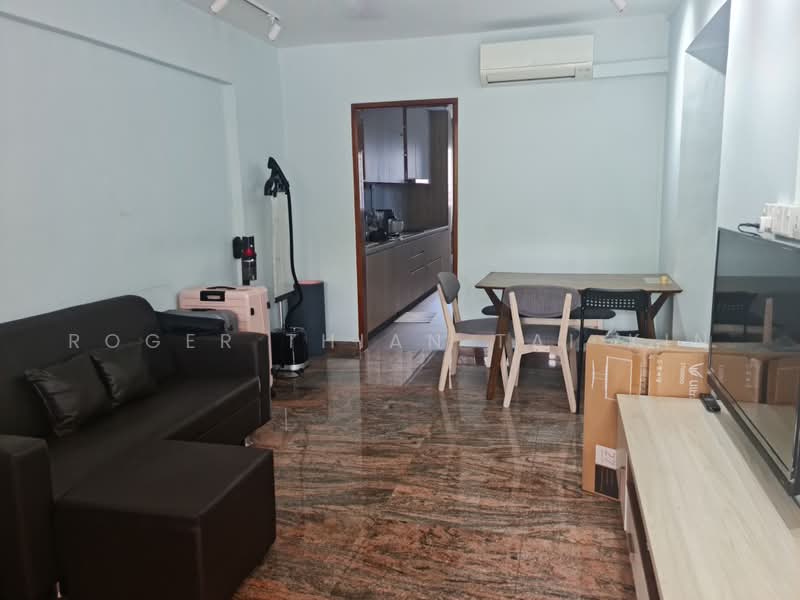 445 Tampines Street 42, 445 Tampines Street 42, 2 Bedrooms, 688 sqft, HDB Flat For Rent, by Roger TTK, 22227467 - PropertyGuru.com.sg