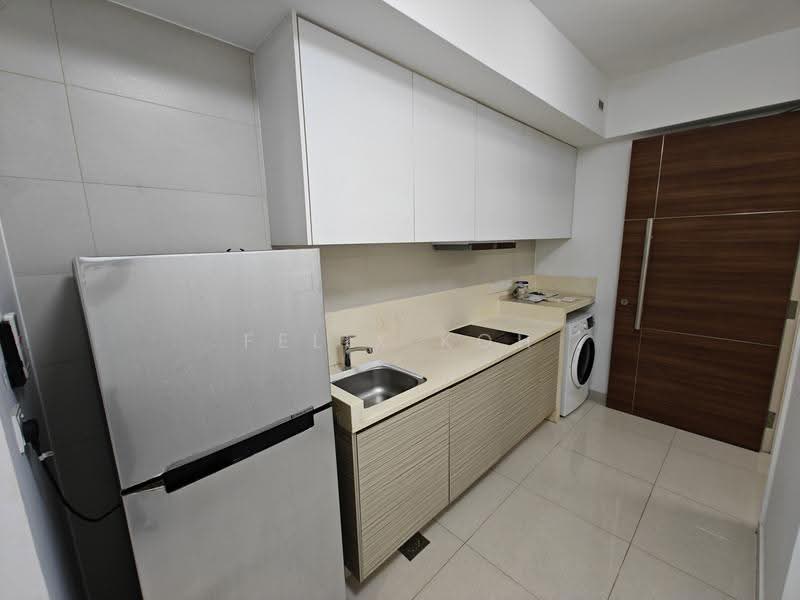 Arc at Tampines, 19 Tampines Avenue 8, Pasir Ris / Tampines, 4 Bedrooms, 1,496 sqft, Executive Condominium For Rent, by Felix Koh, 22231313 - Kitchen in the Studio - PropertyGuru.com.sg