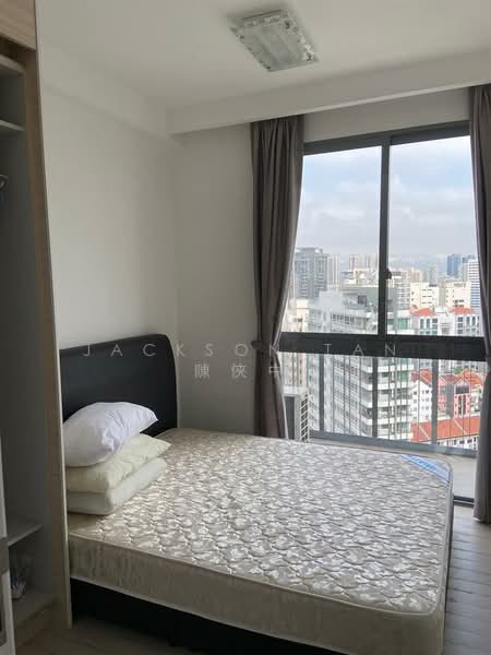 bomb-shelter / store