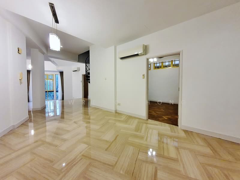 Orange Regency, 101 Fernhill Road, 3 Bedrooms, 2,422 sqft, Apartment For Rent, by Lawrence Hong, 22233299 - PropertyGuru.com.sg