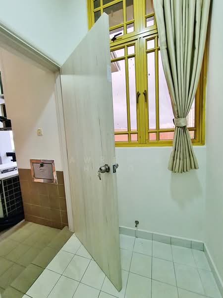 Orange Regency, 101 Fernhill Road, 3 Bedrooms, 2,422 sqft, Apartment For Rent, by Lawrence Hong, 22233299 - PropertyGuru.com.sg