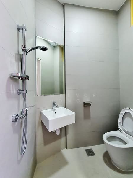 Orange Regency, 101 Fernhill Road, 3 Bedrooms, 2,422 sqft, Apartment For Rent, by Lawrence Hong, 22233299 - PropertyGuru.com.sg