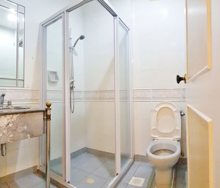 Orange Regency, 101 Fernhill Road, 4 Bedrooms, 1,776 sqft, Apartment For Rent, by Lawrence Hong, 22233299 - PropertyGuru.com.sg