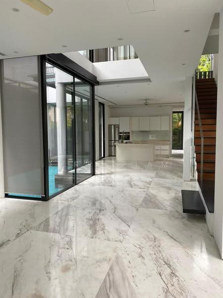Landed, Namly, Tanglin / Holland / Bukit Timah, 5 Bedrooms, 4,500 sqft, Semi-Detached House For Rent, by Terrie Lam, 22233561 - PropertyGuru.com.sg