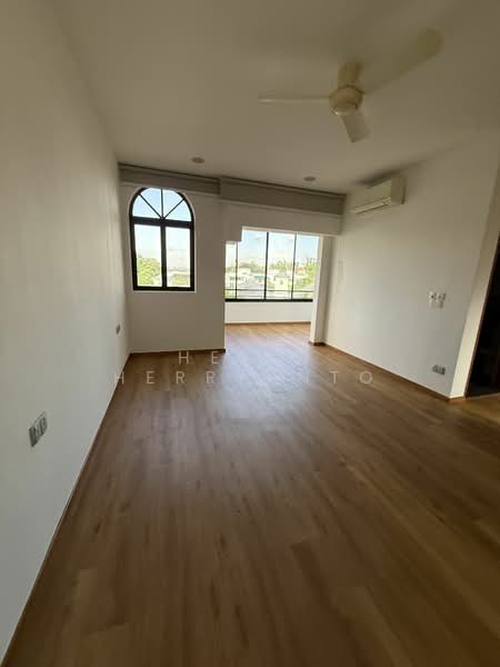 Spanish Village, 62 Farrer Road, 3 Bedrooms, 2,056 sqft, Condominium For Rent, by Helen Herryanto, 22244165 - PropertyGuru.com.sg