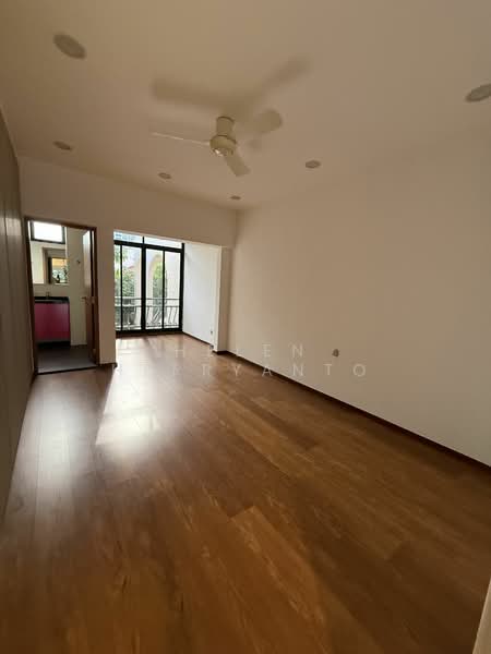 Spanish Village, 62 Farrer Road, 3 Bedrooms, 2,056 sqft, Condominium For Rent, by Helen Herryanto, 22244165 - PropertyGuru.com.sg