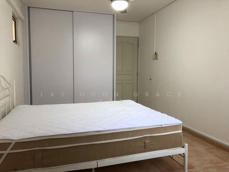 159 Bedok South Avenue 3, 159 Bedok South Avenue 3, 3 Bedrooms, 1,130 sqft, HDB Flat For Rent, by Lay Hoon Grace Ser, 22244897 - Master Bedroom - PropertyGuru.com.sg