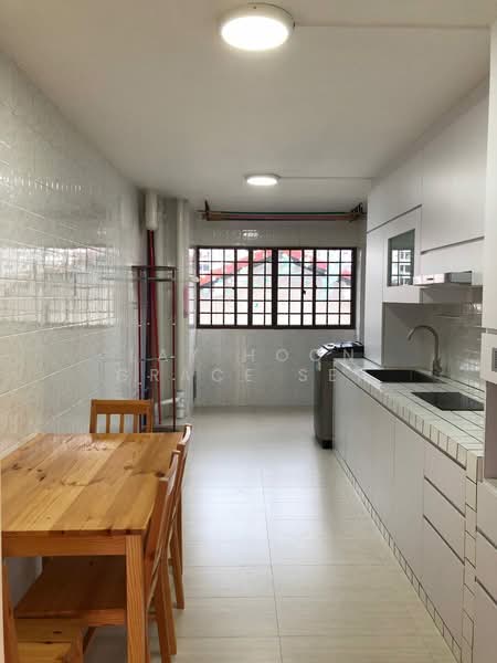 159 Bedok South Avenue 3, 159 Bedok South Avenue 3, 3 Bedrooms, 1,130 sqft, HDB Flat For Rent, by Lay Hoon Grace Ser, 22244897 - Kitchen & Dining Area - PropertyGuru.com.sg