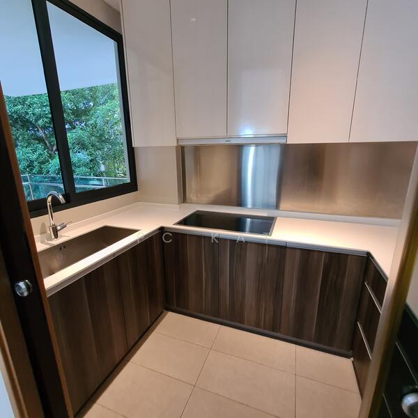 Treasure on Balmoral, 5 Balmoral Road, 3 Bedrooms, 2,670 sqft, Apartment For Rent, by PC Kat, 22248877 - Kitchen - PropertyGuru.com.sg