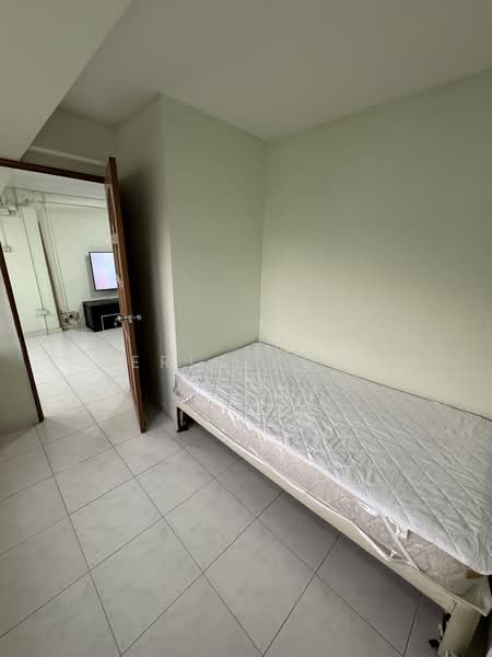 22 Telok Blangah Crescent, 22 Telok Blangah Crescent, 2 Bedrooms, 744 sqft, HDB Flat For Rent, by Eric Koh, 22251374 - Front Bedroom - PropertyGuru.com.sg