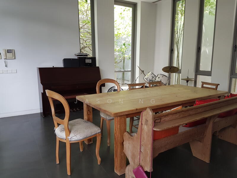 Dunearn Estate, Tudor Close, 4 Bedrooms, 4,700 sqft, Detached House For Rent, by Jason Ng, 22251631 - PropertyGuru.com.sg