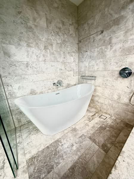 OUE Twin Peaks, 33 Leonie Hill Road, 3 Bedrooms, 1,604 sqft, Condominium For Rent, by Sylvia Ng, 22257528 - PropertyGuru.com.sg