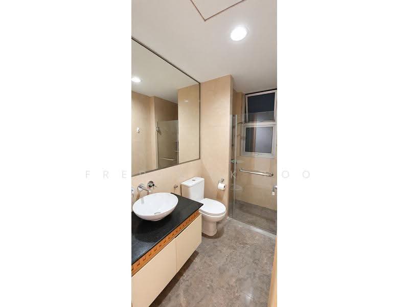 Cairnhill Crest, 2 Cairnhill Circle, Orchard / River Valley, 4 Bedrooms, 2,637 sqft, Condominium For Sale, by Frederick Foo, 22265961 - Common Bathroom - PropertyGuru.com.sg