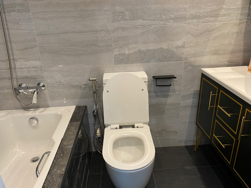Attached bathtub