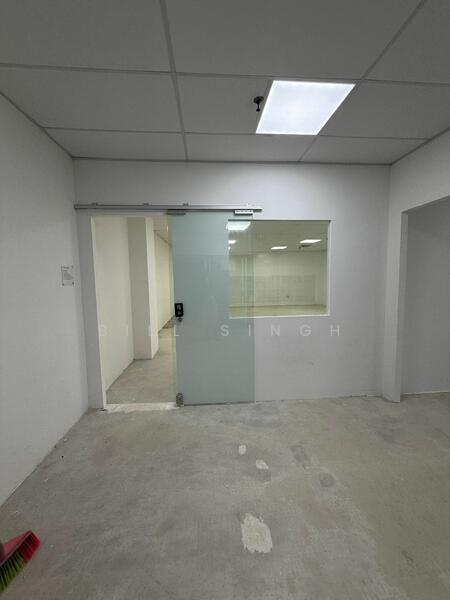 Textile Centre, 200 Jalan Sultan, 1,088 sqft, Office For Rent, by Bill Singh, 22267811 - CommercialGuru.com.sg