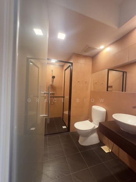 Ridgewood Condominium, 1 Ridgewood Close, Tanglin / Holland / Bukit Timah, 3 Bedrooms, 1,744 sqft, Condominium For Rent, by Grace Siow, 22280837 - Bathroom - PropertyGuru.com.sg